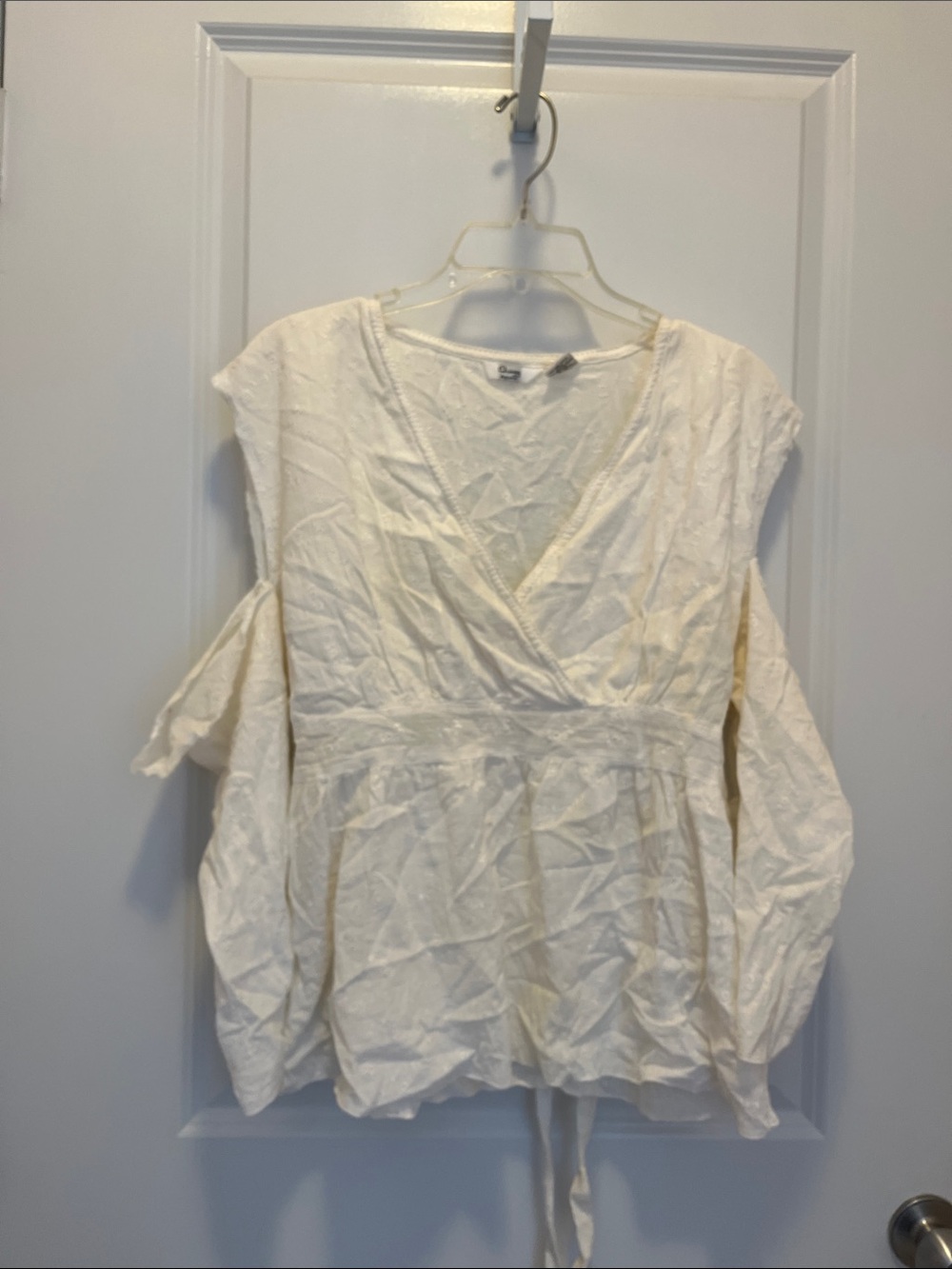 White V-Neck Tie-Back Peasant Blouse